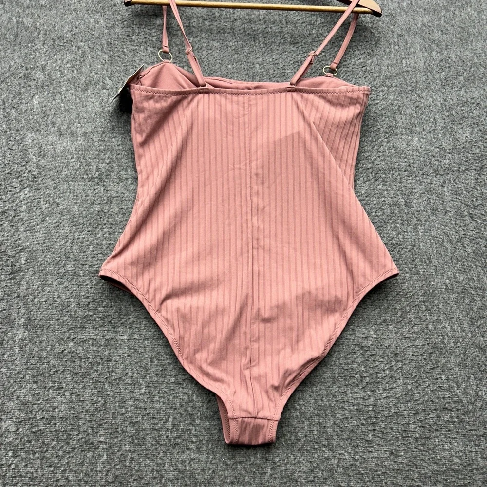 Shade And Shore Womens High‎ Leg One Piece Swimsuit Large